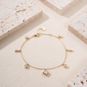 Pulsera de Oro de 14K con Moissanite